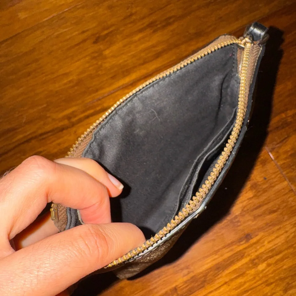 Coach Corner Zip Wristlet Signature Canvas Logo Clutch Tan Gold Black Leather - Picture 5 of 8